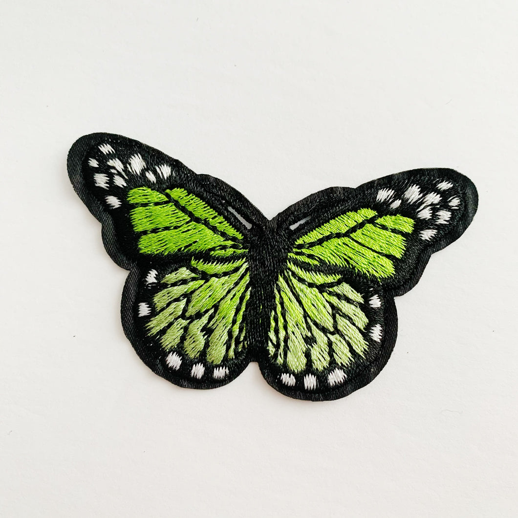 Papillon vert pâle  ( #192 )